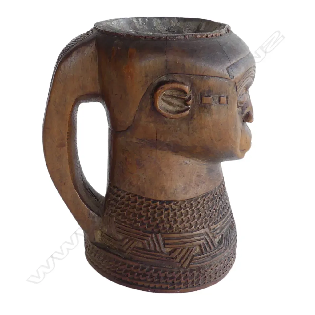 An African libation cup, Image 1++